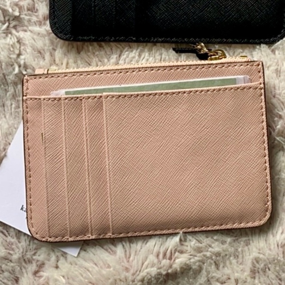 Card holder - Picture 2 of 2